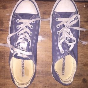 Converse Low Top - Navy - size 8 Women